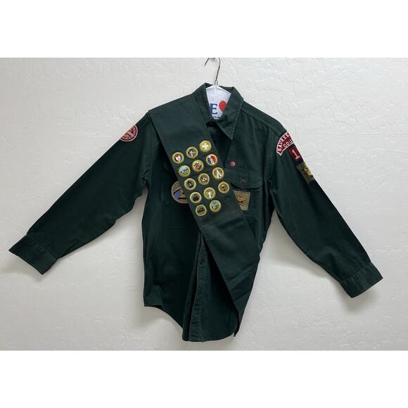 VTG 50s Boys Scouts America Forest Green Explorer BSA Shirt Pin Patches Badges - Picture 1 of 9